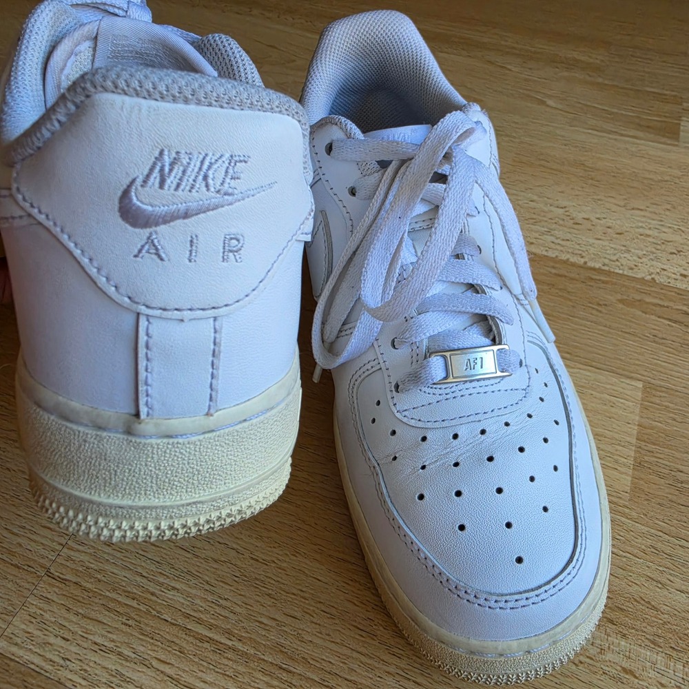 Nike Air Force 1 07 Low White White‎ Leather Sneakers Womens Size 7.5